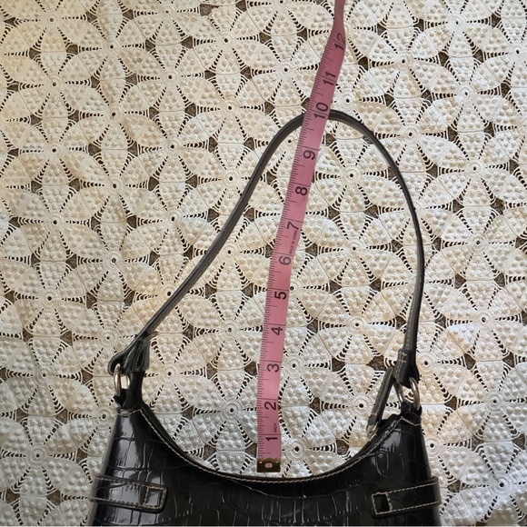 Small Black Vinyl Reptile Print Shoulder Bag - Picture 2 of 7